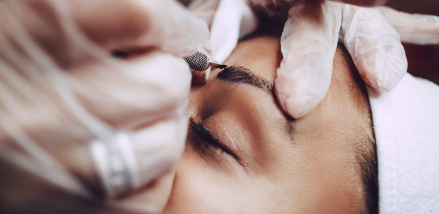 eyebrow microblading