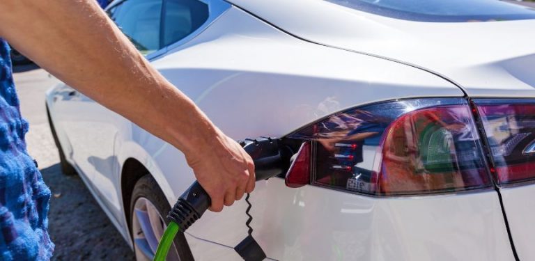charging an electric vehicle